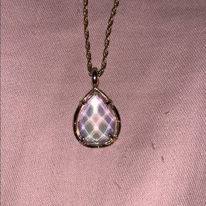 Kendra Scott necklace